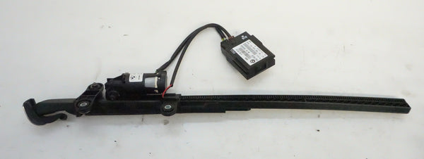 BMW E92 RIGHT SEATBELT HANDLER W/ MODULE 72119165378
