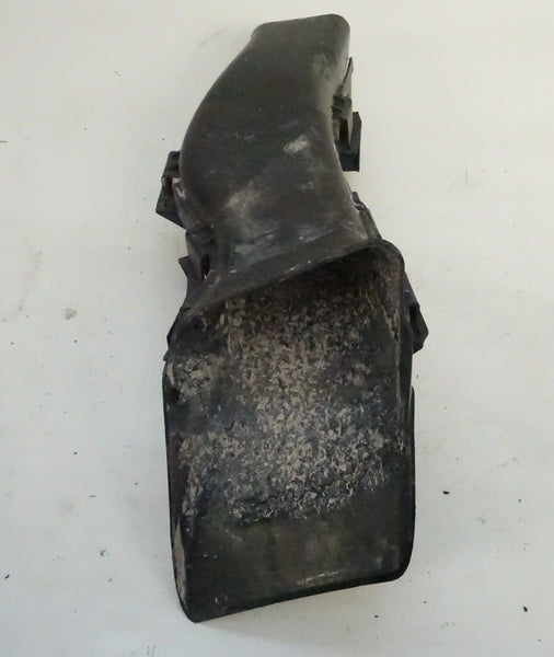 BMW E92/E93 Pre-LCI Right Front Bumper Brake Air Duct 51717161438