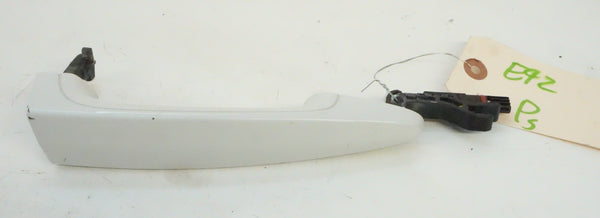 BMW E92 PASSENGER SIDE DOOR HANDLE Alpine White III (300)