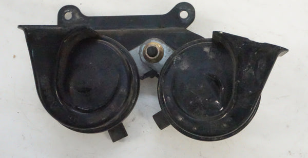 BMW E46 HORN BRACKET 61337833016