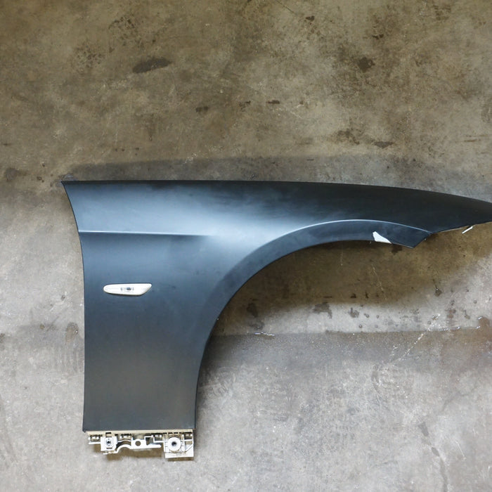 BMW E92 LCI FRONT FENDER RIGHT