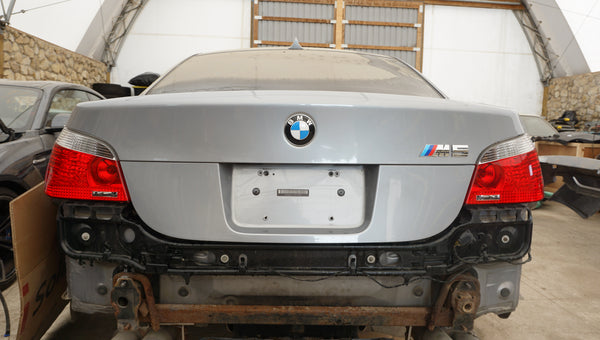 BMW E60 M5 TRUNK