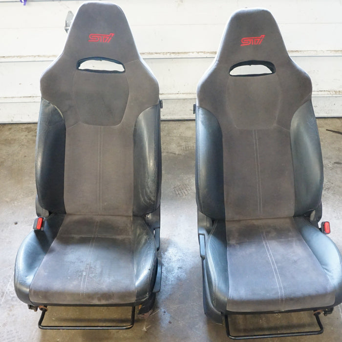 SUBARU WRX STI (GR) FRONT SEATS