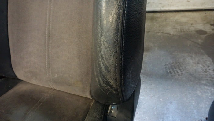 SUBARU WRX STI (GR) FRONT SEATS