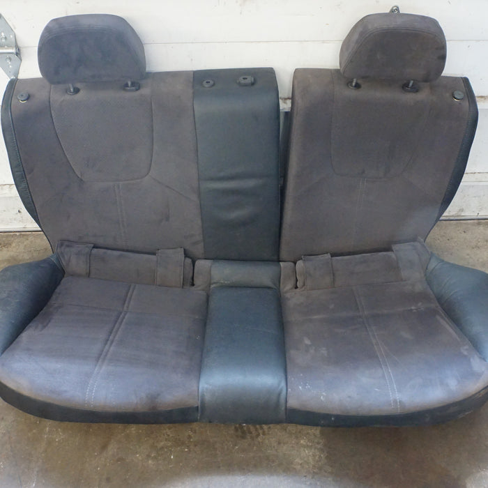 SUBARU WRX STI (GR) REAR SEATS