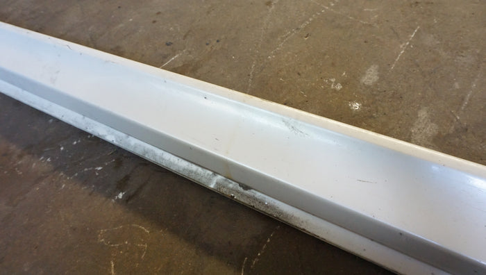 SUBARU WRX STI (GR) SIDE SKIRT LEFT Satin White Pearl (37J)