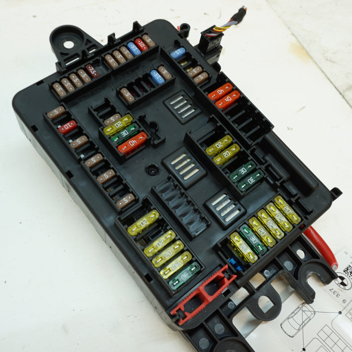 BMW F3X FUSE BOX TRUNK