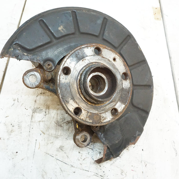 AUDI 8U Q3 FWD FRONT SPINDLE RIGHT