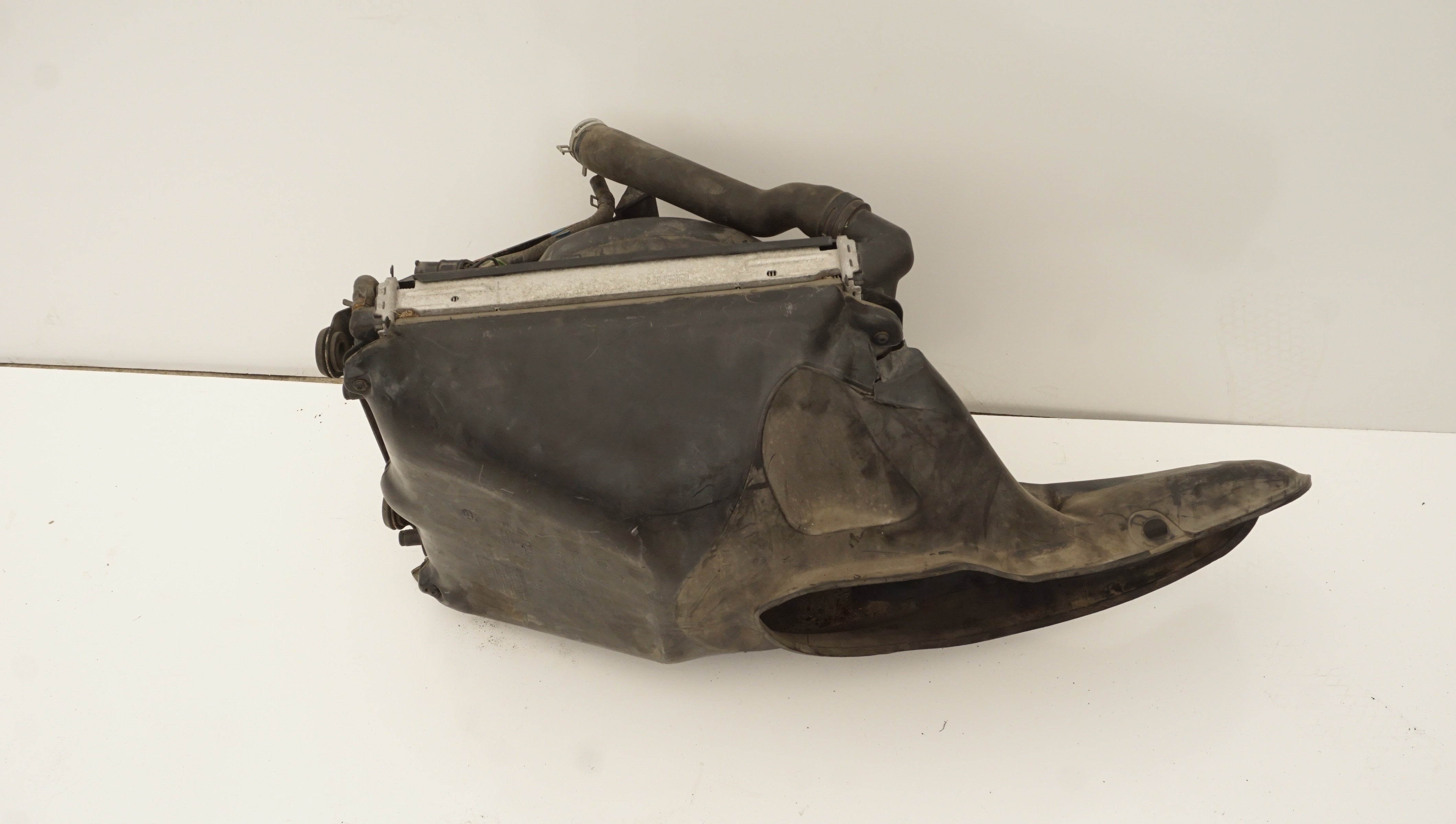 PORSCHE 996 FRONT LEFT RADIATOR ASSEMBLY – Proper Parts Co