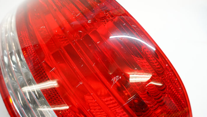 BMW E82 E88 TAIL LIGHT RIGHT