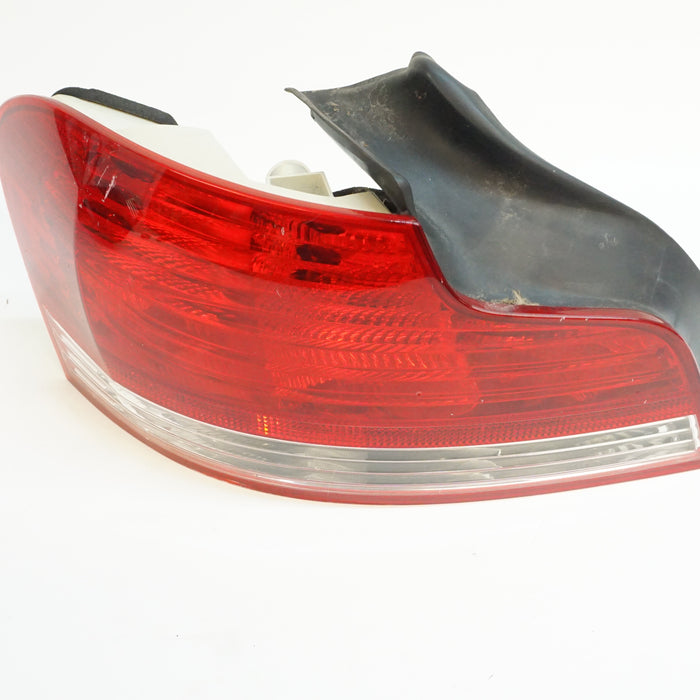 BMW E82 E88 TAIL LIGHT LEFT