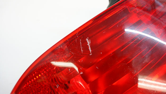 BMW E82 E88 TAIL LIGHT LEFT