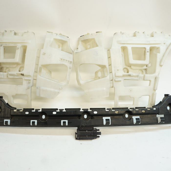 BMW E82 M SPORT REAR BUMPER BRACKETS (SET)