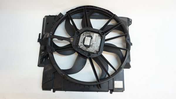 BMW E82 E88 135i N55 N54 Radiator Fan 7545366