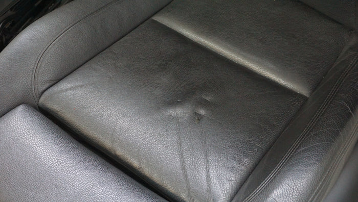 BMW E82 BLACK LEATHER FRONT SPORT SEATS