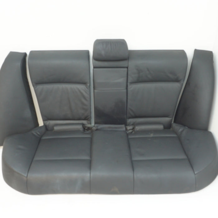 BMW E46 SEDAN FOLDING LEATHER REAR SEAT (COMPLETE)