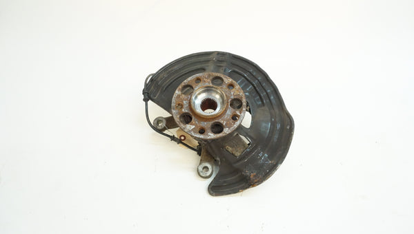 MERCEDES-BENZ C117 CLA250 FRONT RIGHT HUB ASSEMBLY