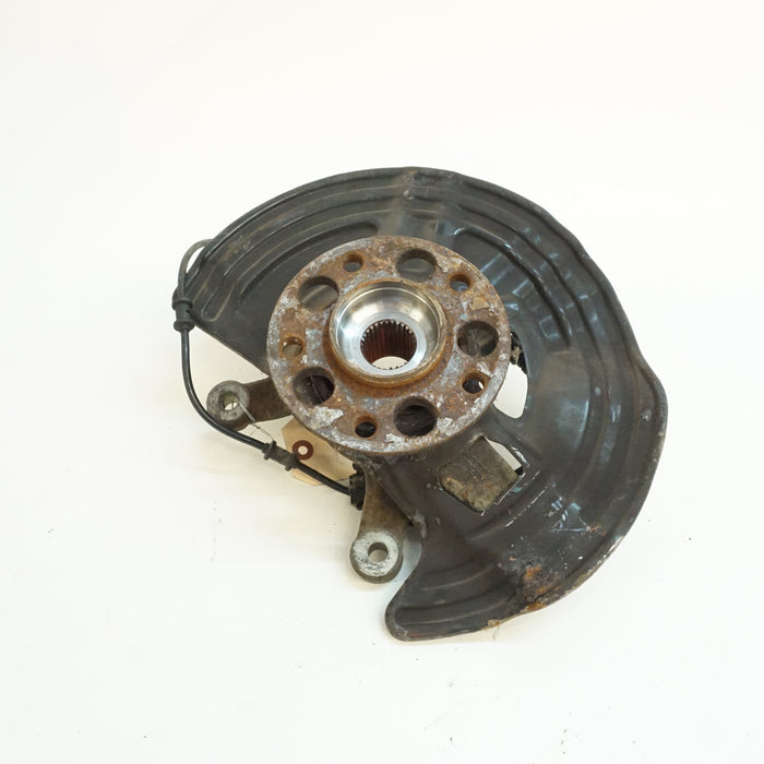 MERCEDES-BENZ C117 CLA250 FRONT RIGHT HUB ASSEMBLY