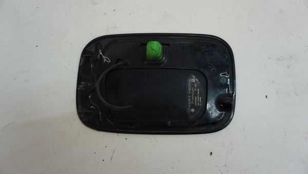 BMW E46 Coupe/Convertible Fuel Door Schwarz 2 (668)