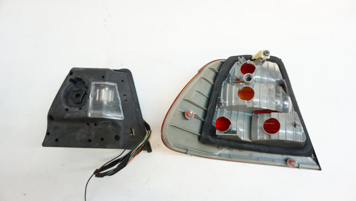 BMW E46 Sedan Right Outer Tail Light W/ Bulb Holder 6907934