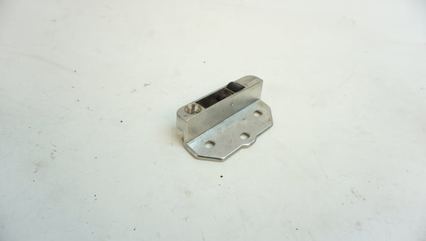 BMW E46 Convertible Top Right Baseplate 8204286