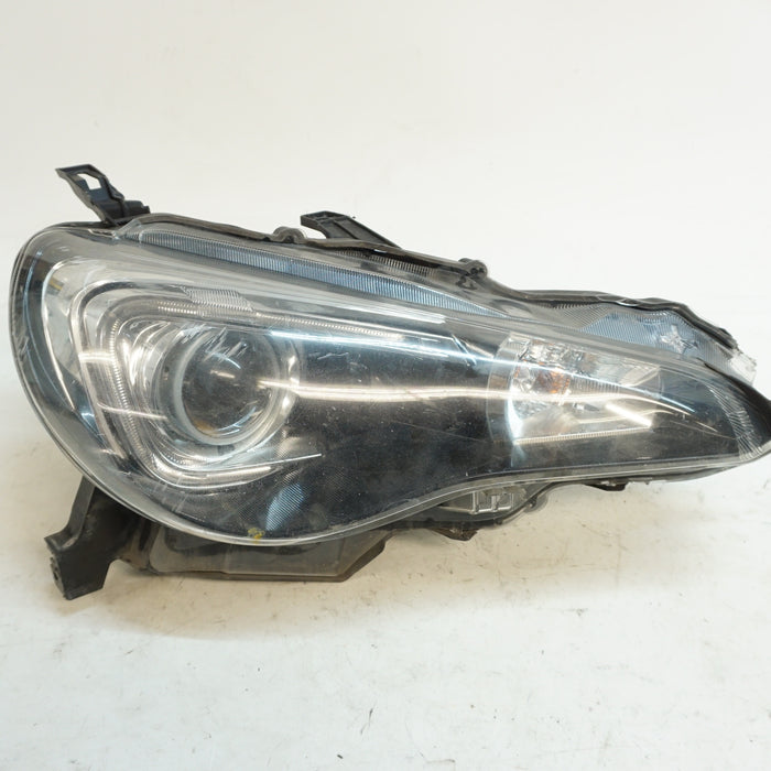 Subaru BRZ Passenger Side Xenon Headlight *DAMAGED*