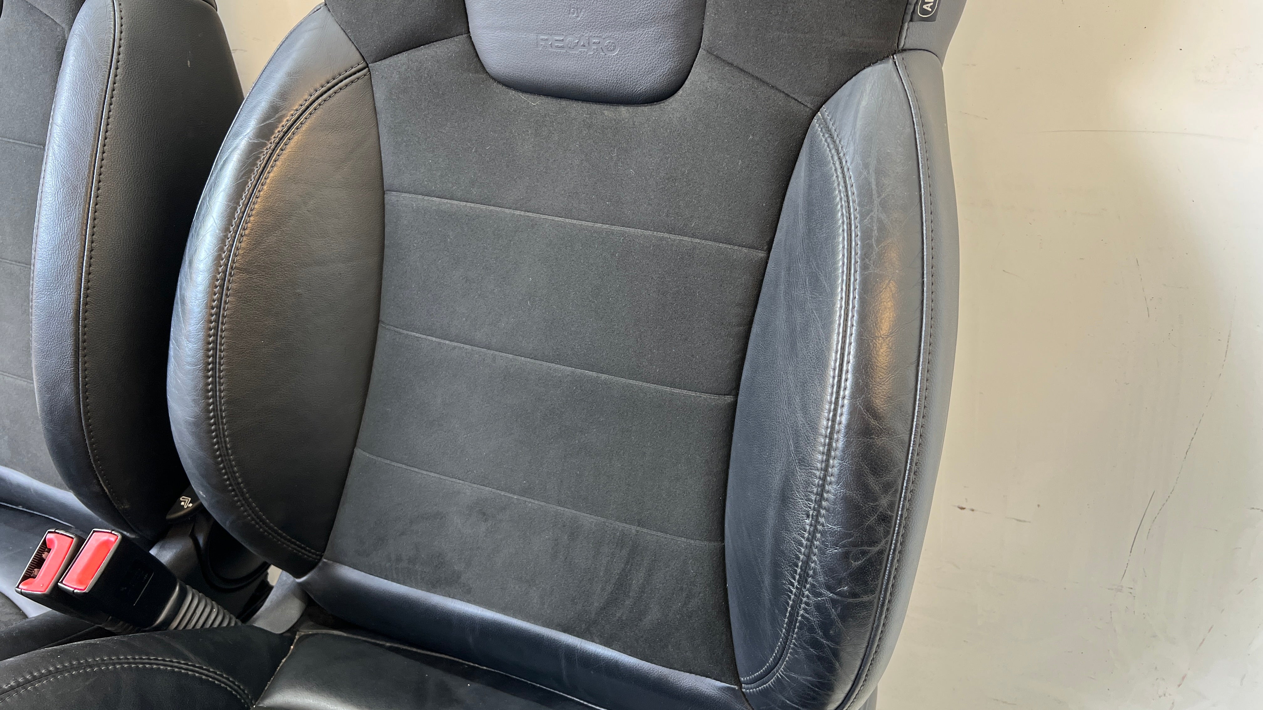 Mini R56 No Rear Seats MINI R56 Cooper S John Cooper Works/JCW Carbon Black Recaro Sports Sea ...