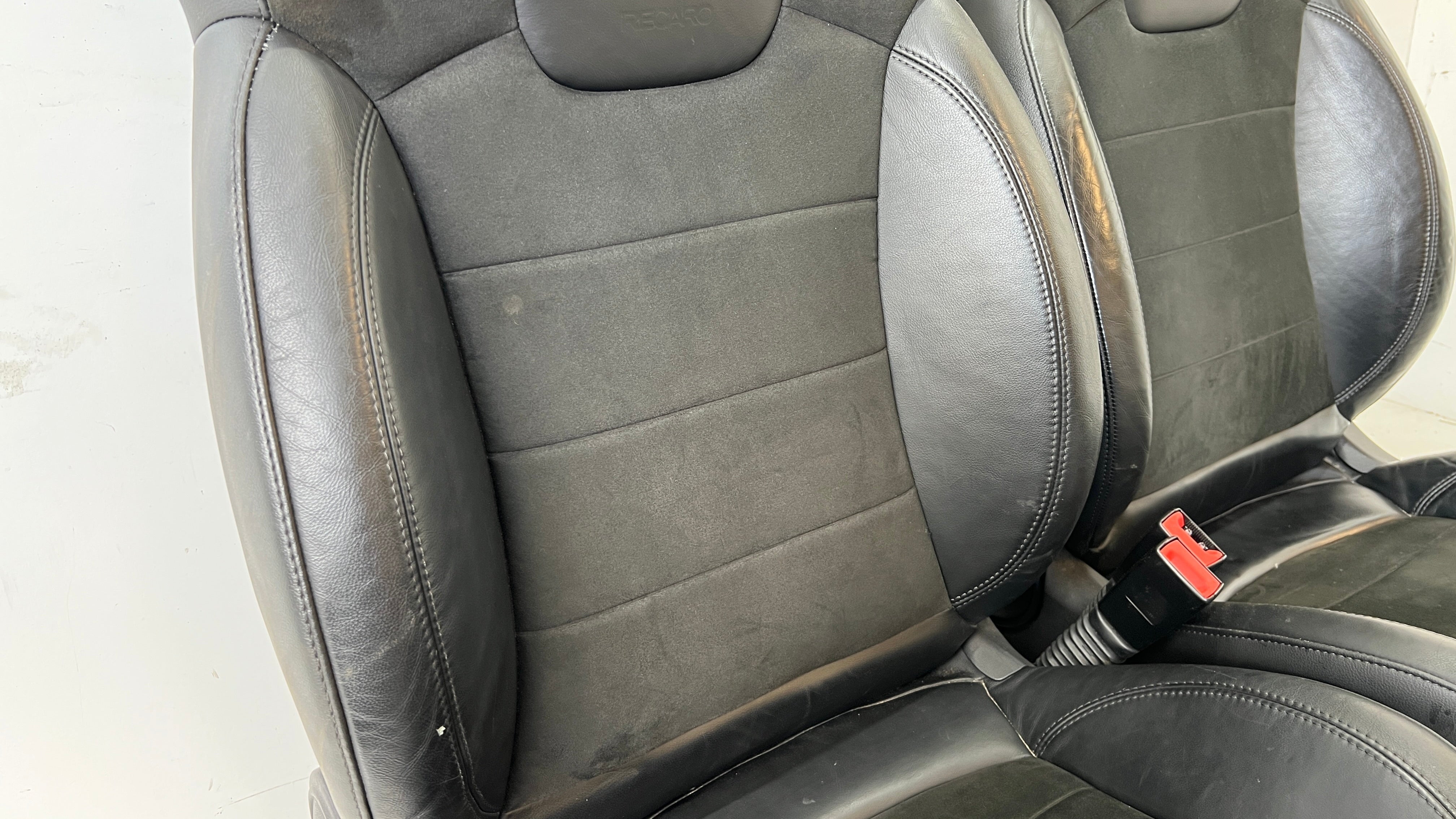 Mini R56 No Rear Seats MINI R56 Cooper S John Cooper Works/JCW Carbon Black Recaro Sports Sea ...