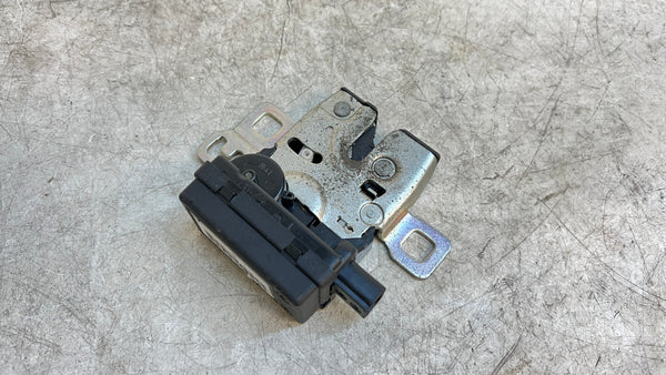 MINI R56 Cooper S Trunk/Hatch Lock Actuator 2754528